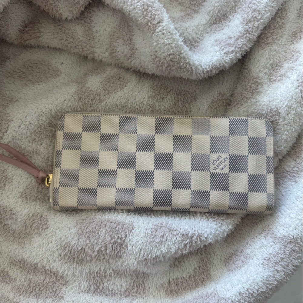 Louis vuitton wallet